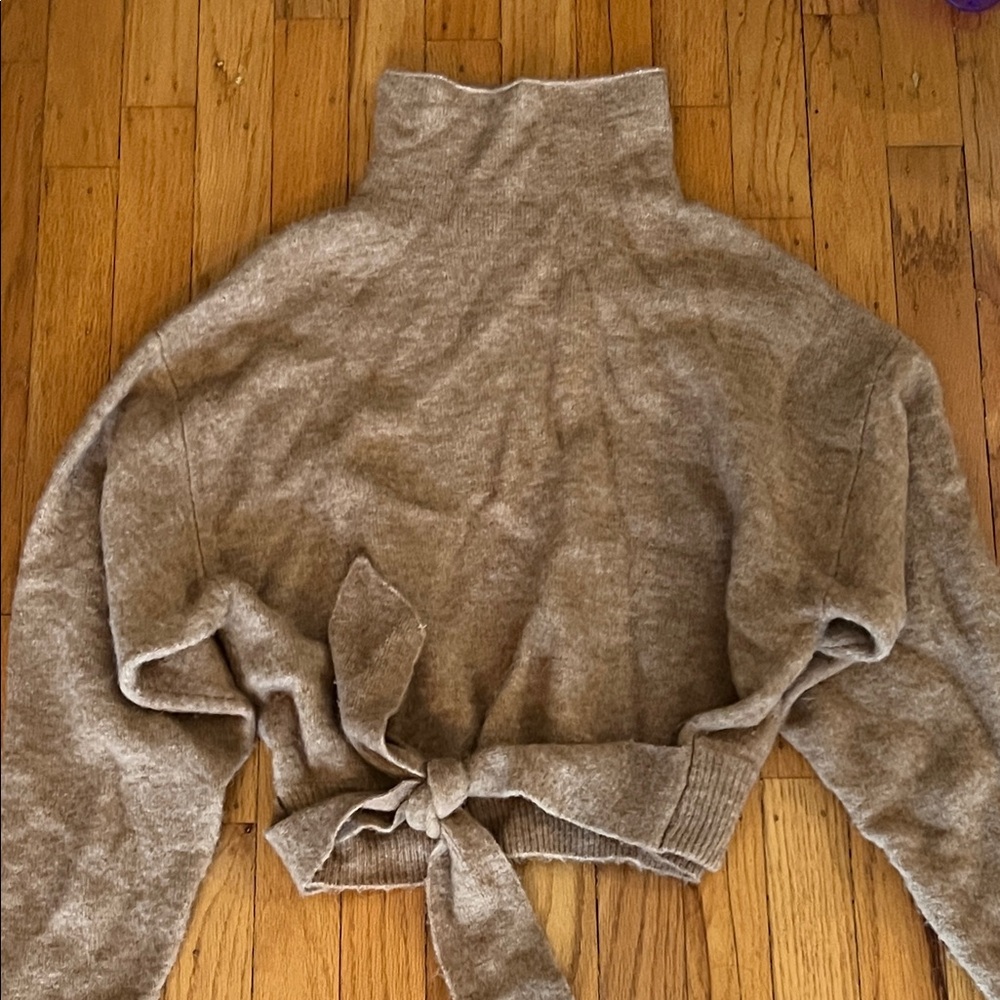 EUC! Aritzia Wilfred Lorin Tie Sweater mockneck camel tan S